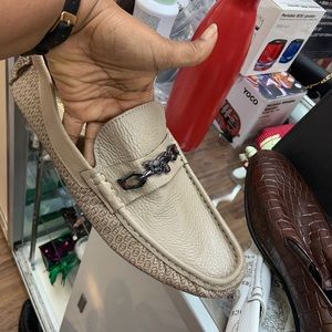 Men’s shoes class and very comfortable